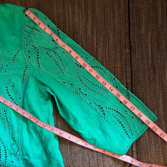 CHICOS EYELET %100 LiNEN JACKET
3/4 SLV JACKET CONGO GREEN
570201928 SIZE 4 - Picture 10 of 16